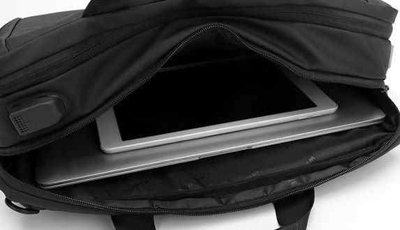 YT-02196 padded laptop compartment