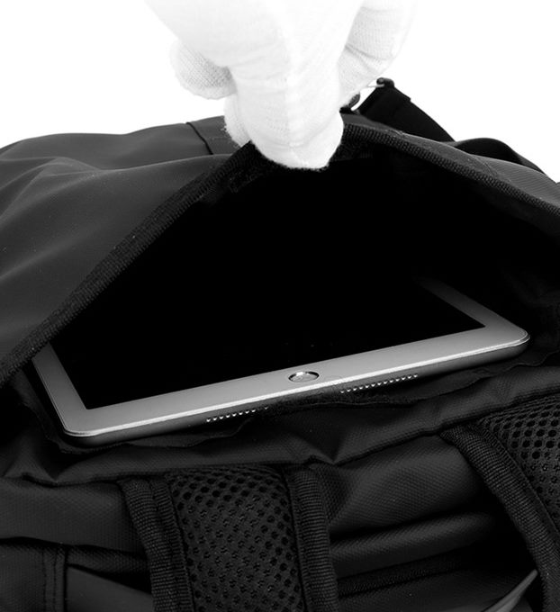 YT-02196 full-width back pocket