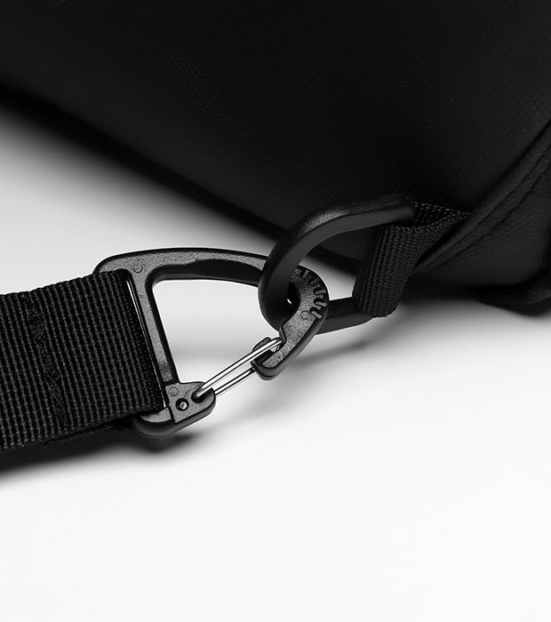 YT-02196 detachable strap hooks