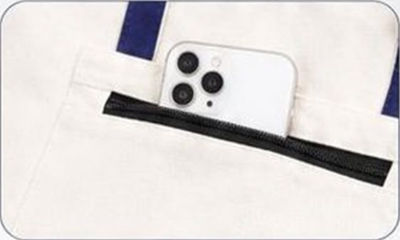 YT-11010 front zip pocket